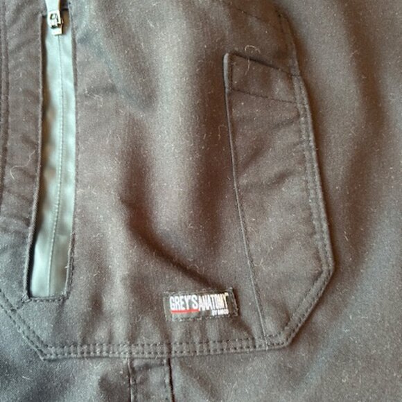 Grey's Anatomy scrubs - Picture 4 of 5